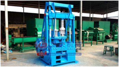 Artificial coal making machine