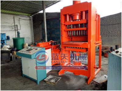 Hydraulic sawdust briquette press machine