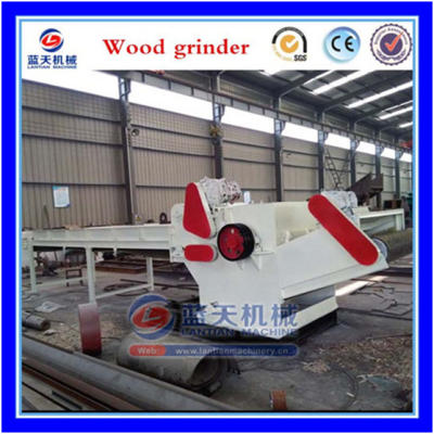 Wood pallet crusher